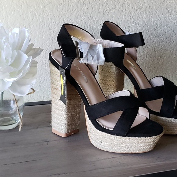 Black heel sandals - Picture 3 of 4